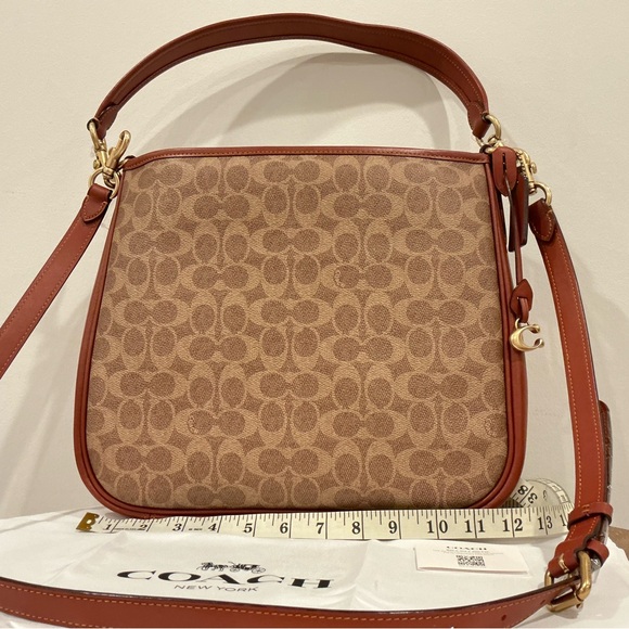 COACH
Coated Canvas Signature Cary Shoulder Bag - Picture 5 of 7